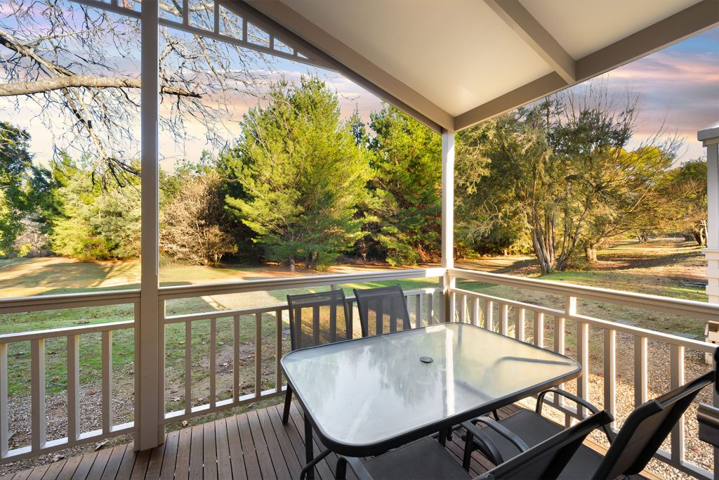 10-bright-valley-holiday-park-deluxe-villa-2brm Bright Porepunkah Holiday Park, Porepunkah, Alpine Area, Mount Buffalo, Ovens River, 2 Bedroom Accommodation, Deluxe Villa, Accomodation in Bright Victoria