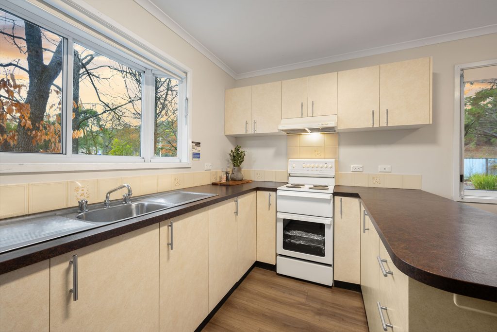 11-bright-valley-holiday-park-buffalo-view-3brm Bright Porepunkah Holiday Park, Porepunkah, Alpine Area, Mount Buffalo, 3 Bedroom Accommodation, Buffalo View, Holiday Home