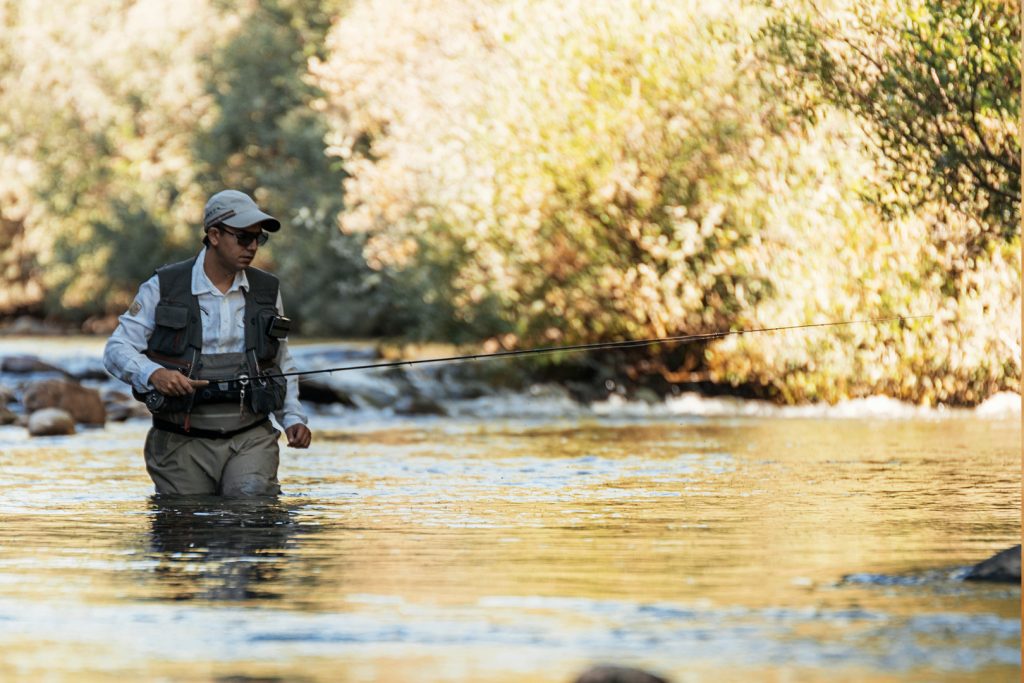 02-bright-valley-holiday-park-fishing Bright Porepunkah Holiday Park, Porepunkah, BIG 4, Ovens River, Fishing, Fly Fishing, Trout
